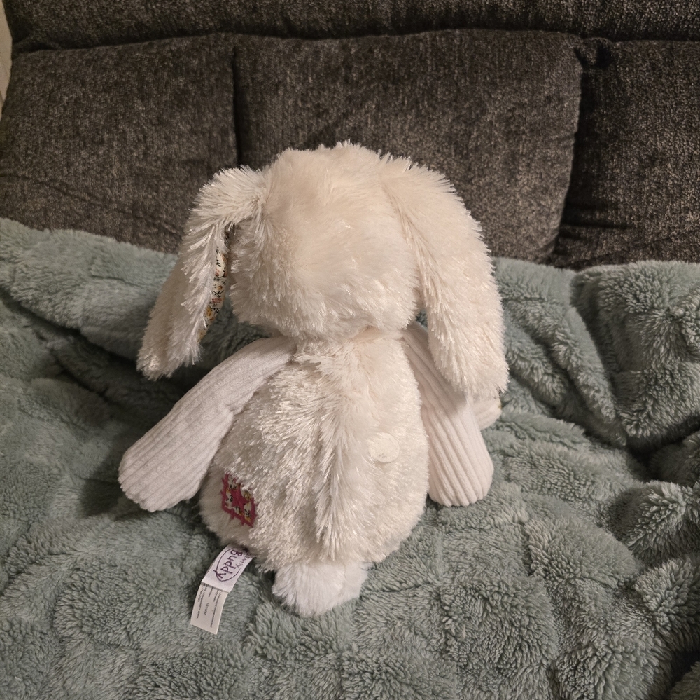 Bailey The Bunny Scentsy Buddy 2023 - Picture 6 of 6